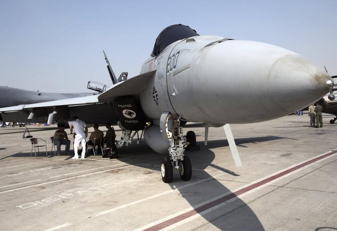 Boeing F/A-18E/F Super Hornet je bil v času incidenta z NLP glavni bojni adut letalstva ameriške mornarice.  | Foto: Reuters