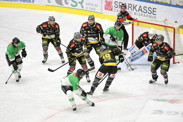 Pustertal : HK Olimpija | Foto: Foppa Iwan - HC Pustertal