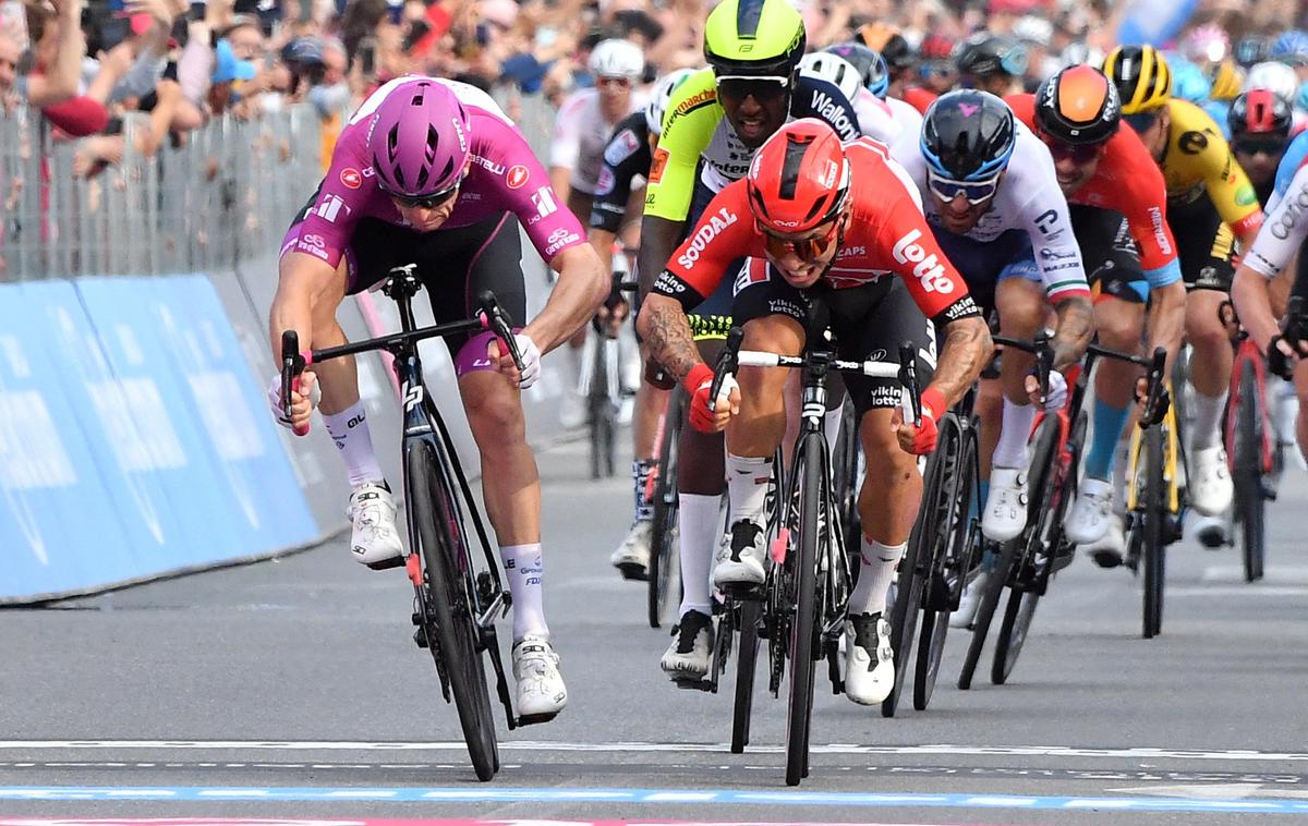 Arnaud Demare | Arnaud Demare je bil v ciljnem sprintu glavnine najmočnejši in s sedmo etapno zmago postal najboljši Francoz vseh časov na Giru. | Foto Reuters