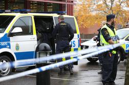 Napadalec z mečem na švedski šoli je imel rasistični motiv