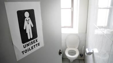 Na Otoku nova pravila o uporabi stranišč za transspolne osebe