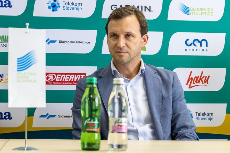 "Sčasoma te tudi ta funkcija iztroši v takšni meri, da je pravilno, da poskrbiš za prenos na nekoga, ki jo prevzame s svežo energijo, s svežimi pogledi in idejami." | Foto: Peter Kastelic/AZS