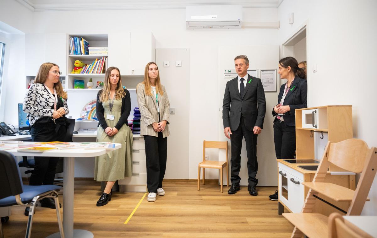 Center za duševno zdravje otrok in mladostnikov, ZD Ljubljana | Novi prostori bodo omogočali boljšo oskrbo mladih pacientov, saj tu deluje tim strokovnjakov – klinični psihologi, psihologi, specialni pedagogi, socialni delavci, logopedi, medicinske sestre in številni drugi –, timske obravnave pa med drugim vzamejo manj časa, so bolj učinkovite in osebne, so povedali v ZD Ljubljana. | Foto STA