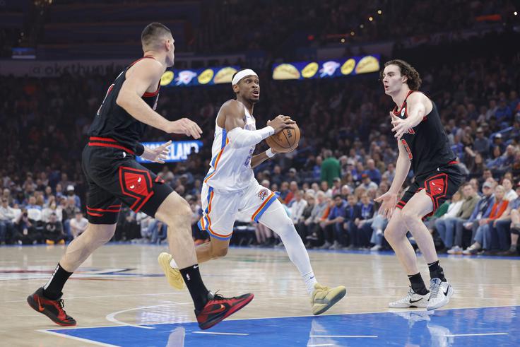Shai Gilgeous Alexander je v 27 minutah dosegel 27 točk, Josh Giddey pa bi ob visokem porazu Bullsov skoraj vknjižil trojni dvojček. | Foto: Reuters