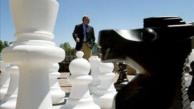 Laže velemojster ali šahovska zveza?