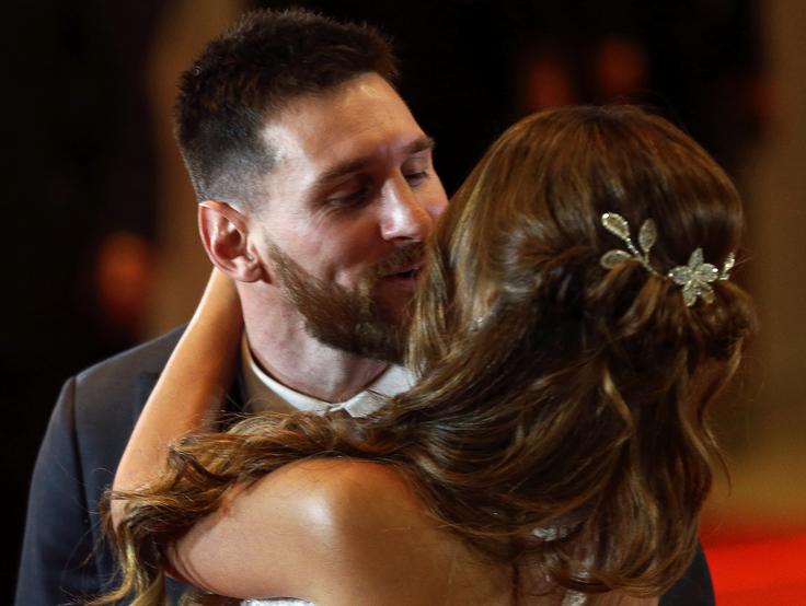 Messiju in Roccuzzovi sta se rodila tudi dva otroka, Thiago leta 2012, Mateo pa lata 2015. | Foto: Reuters