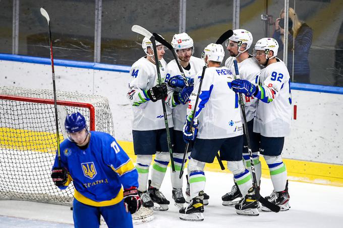 Beat Covid19: Slovenija - Ukrajina slovenska hokejska reprezentanca | Foto: Matic Klanšek Velej/Sportida