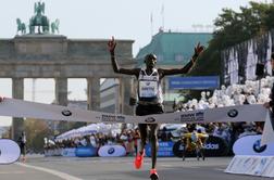 Svetovni rekord v maratonu po novem znaša 2;02:57! (foto)