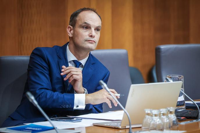 Anže Logar | Lena Grgurević iz Svobode je Logarju večkrat očitala, da laže, na kar se ni odzval. | Foto STA