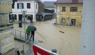 FOTO: Tudi središče Mozirja zalila voda