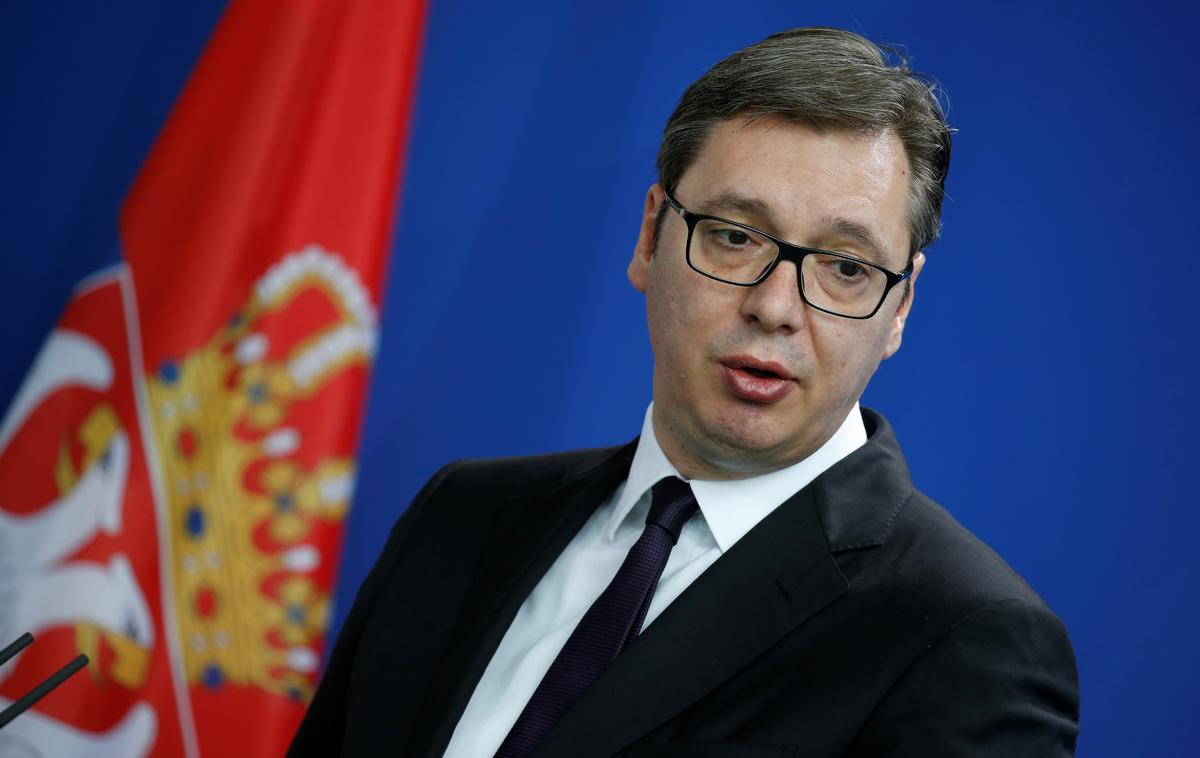 Aleksandar Vučić | Srbski predsednik je na območje občine Šid na severozahodu države blizu meje s Hrvaško odredil nujno napotitev vojske za zaščito prebivalcev in njihovega premoženja. | Foto Reuters