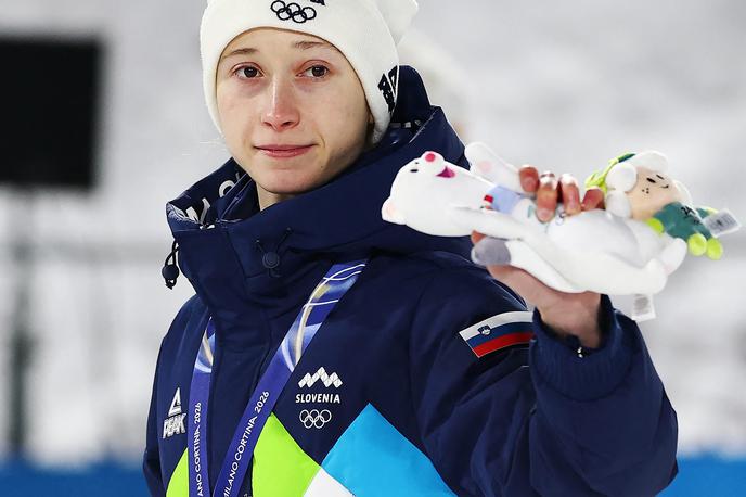 Nika Prevc | Nika Prevc je osvojila srebrno odličje. | Foto Reuters