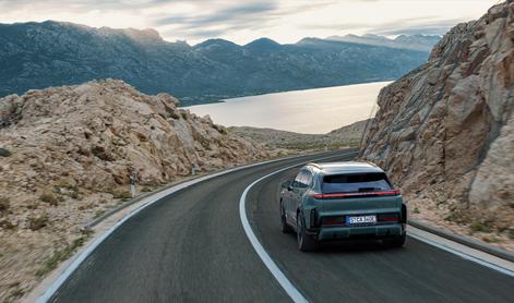 Hrvaške ceste za kuliso Porschejeve impresivne novosti #foto