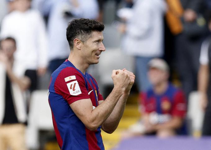 Robert Lewandowski je popeljal Barcelono v vodstvo že po treh minutah. | Foto: Reuters