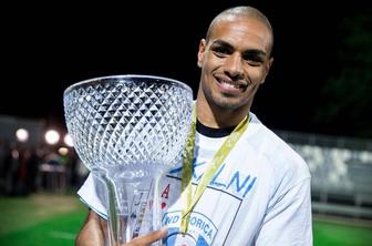 Zadetka proti Mariboru in pokal posvetil mami Sicilijanki in očetu Brazilcu