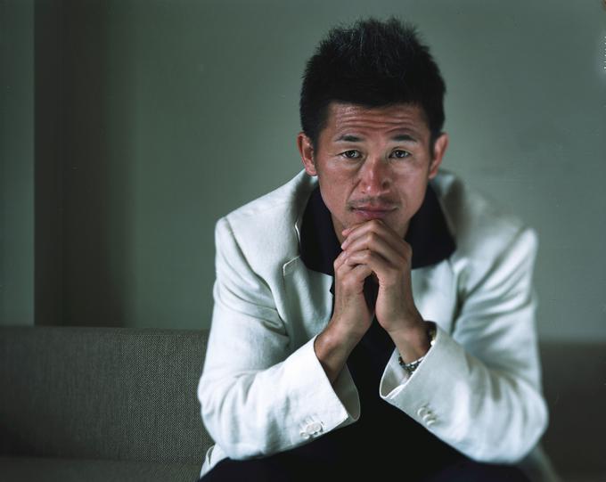 Na Japonskem uživa status božanstva. Nekateri mu pravijo kar japonski David Beckham. | Foto: Getty Images