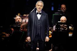Legendarni Bocelli izdal skladbo skupaj s številko ena moškega tenisa