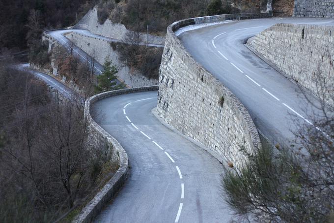Brezčasni ovinki proti prelazu Col de Turini so tudi letos gostili uvod v svetovno prvenstvo v reliju. | Foto: Gregor Pavšič
