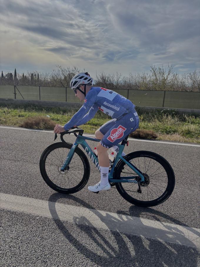 Glivar se v Španiji pripravlja na prvo dirko sezone, etapno dirko Santos Tour Down Under. | Foto: osebni arhiv