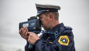 Policija na radar ujela 122 smučarjev