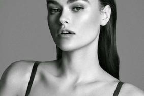 Calvin Klein je model s konfekcijsko številko 38 označil za "močnejši"