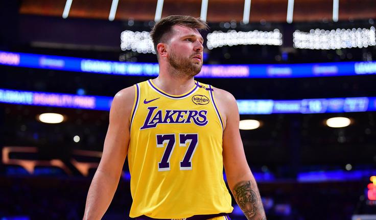 Luka Dončić verjetno ni bil zadovoljen z razpletom tekme med Los Angeles Clippers in Dallas Mavericks. | Foto: Reuters