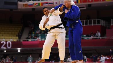 Sanje o novi olimpijski medalji so se razblinile, Ana Velenšek obstala v drugem krogu