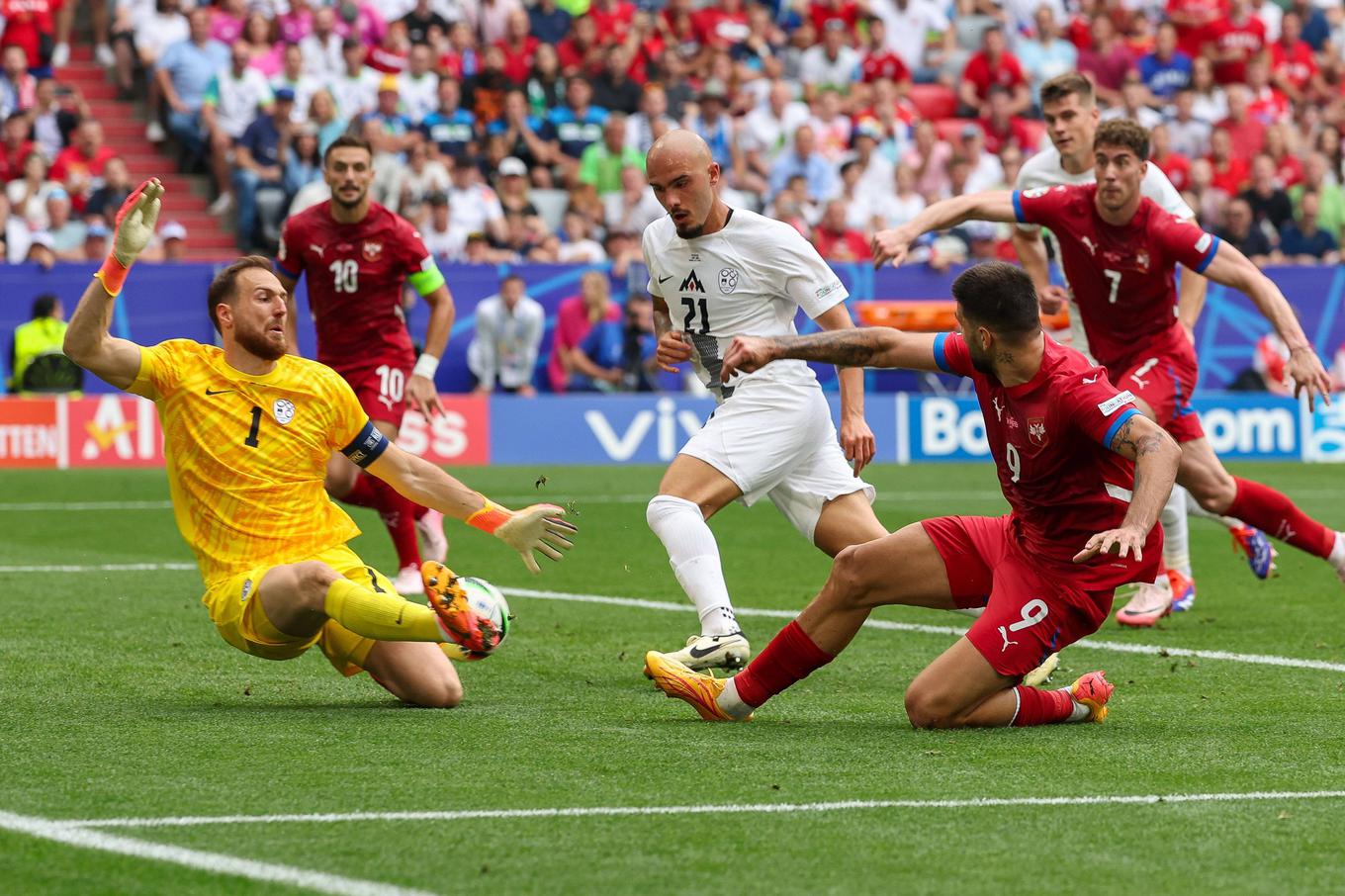 Jan Oblak non ha ceduto ad Aleksandar Mitrović. | Foto: Gulliverimage