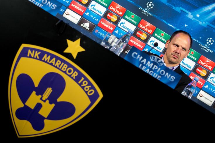 Klubska legenda tako in drugače: leta 1999 v ligi prvakov na igrišču in med strelci, leta 2014 pa na klopi. Ante Šimundža. | Foto: Matic Klanšek Velej/Sportida