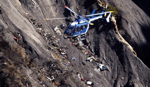 Ni se zgodilo prvič: ko pilot potniškega letala prevzame usodo v svoje roke