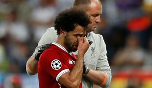 Po hudem udarcu v sobotnem finalu se je oglasil tudi nesrečni Salah #video