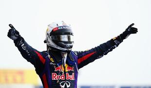 Vettel izkoristil Alonsov kolaps, dvojne stopničke za Lotus