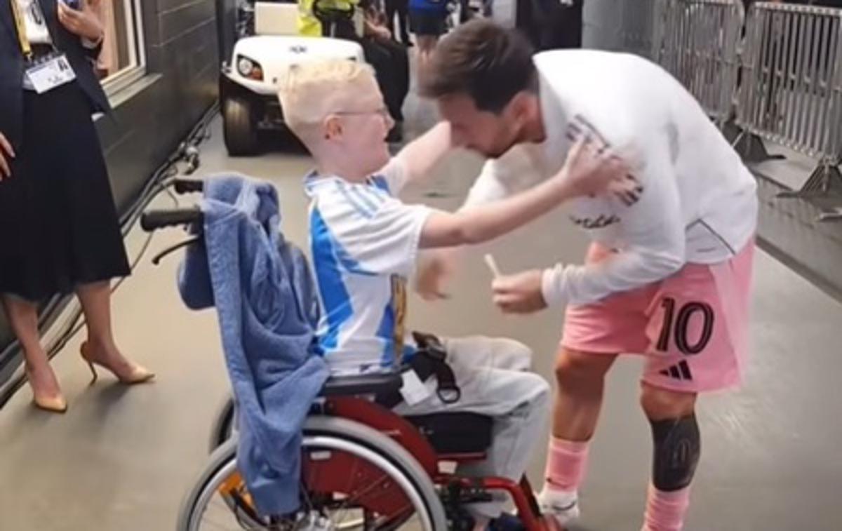 Messi thumb | Lionel Messi je po tekmi s Portom 13-letnemu dečku z Islandije uresničil sanje. 