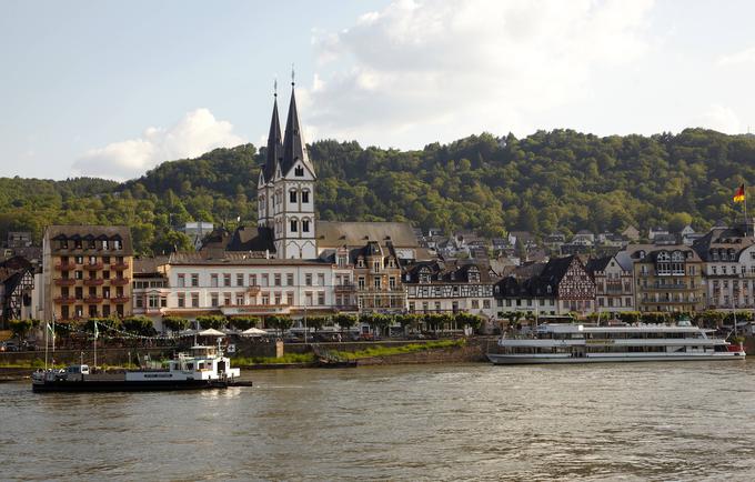 Schröderjeva se je rodila v slikovitem mestu Boppard (na fotografiji), ki leži ob Renu. Svoja dijaška leta je preživela v internatu v mestu Königswinter. Ta leži približno sto kilometrov severneje od Bopparda. | Foto: Guliverimage/Vladimir Fedorenko