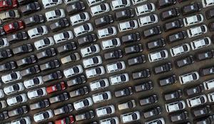 Jasno opozorilo: prodaja avtomobilov bo letos upadla