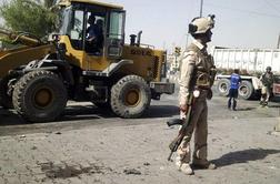 Iraški skrajneži na lažni nadzorni točki ubitih 14 policistov
