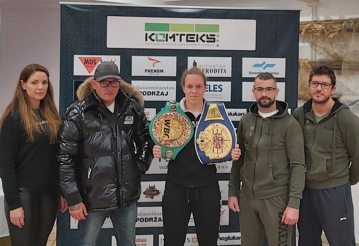 Emina ekipa: Špela Hočevar-Kramberger, Rudolf Pavlin, Redžo Ljutić in Sašo Popovič. | Foto: Simon Kavčič