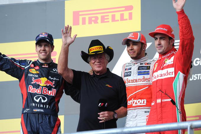 Legendarni Mario Andretti se pogosto pojavlja na dirkah formule 1. | Foto: Reuters