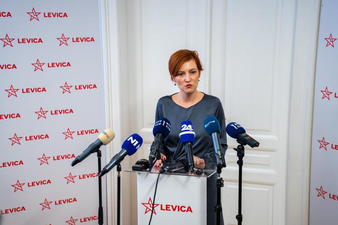 Asta Vrečko | Novo članico in kandidatko na prihajajočih volitvah sta predstavila sokoordinatorica Levice Asta Vrečko in minister za solidarno prihodnost Simon Maljevac. | Foto STA