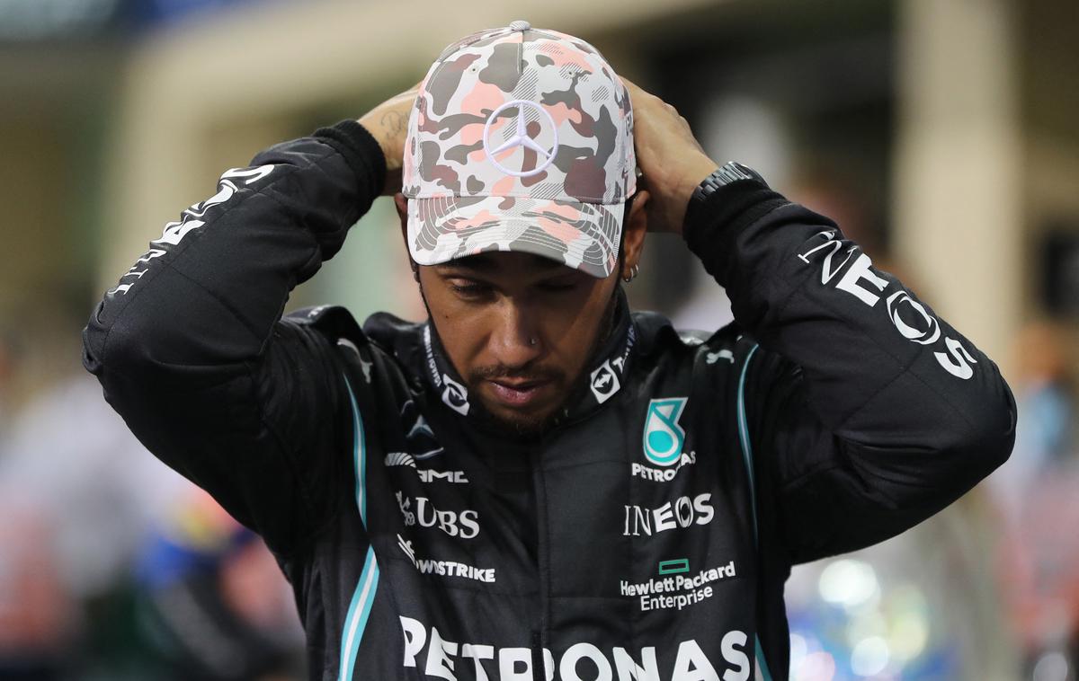 Lewis Hamilton | Hamilton naj bi bil še naprej prizadet, češ da se mu je zgodila krivica. | Foto Reuters