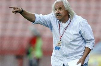 Stepanović izgubil službo