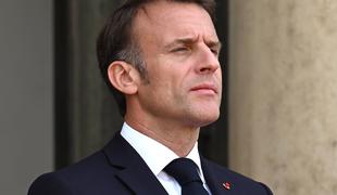 Macron namerava novega premierja imenovati v 48 urah