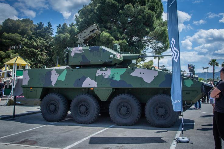 Nemčija je z vstopom v fazo množičnih dobav okrepila program CAVS, ki vse bolj oblikuje skupni evropski pristop k oklepnim vozilom. | Foto: Gaja Hanuna