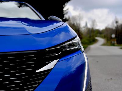 Stellantis znova vrača dizle, a le pri redkih avtomobilih: kaj to pomeni za Slovenijo