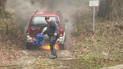 Opaženo na cesti pri Turjaku: kaj bi v taki situaciji naredili vi? #foto