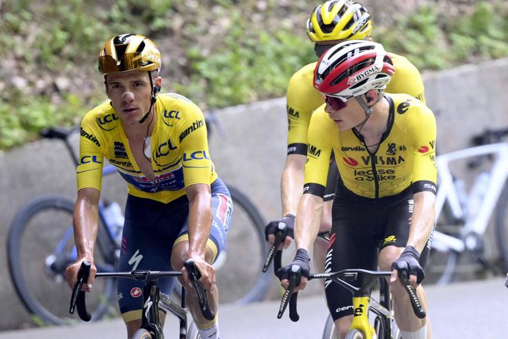Glavna tekmeca Evenepoel in Vingegaard sta danes kar precej zaostala.  | Foto: Guliverimage