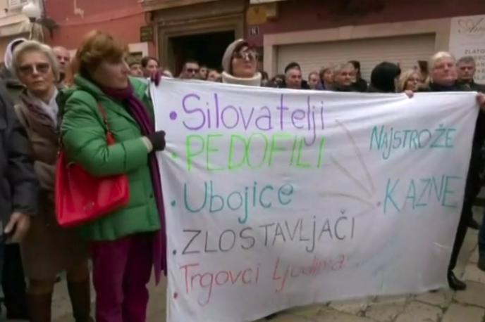 protesti posilstvo Zadar | Protesti se v Zadru, Zagrebu in tudi drugod odvijajo vse od seznanitve javnosti z dogodkom. | Foto Planet TV