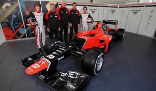 Marussia in HRT vendarle na asfaltu