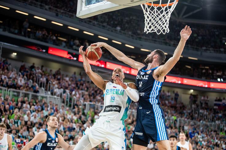 Jordan Morgan je v prvem polčasu dosegel 14 točk. | Foto: Matic Klanšek Velej/Sportida