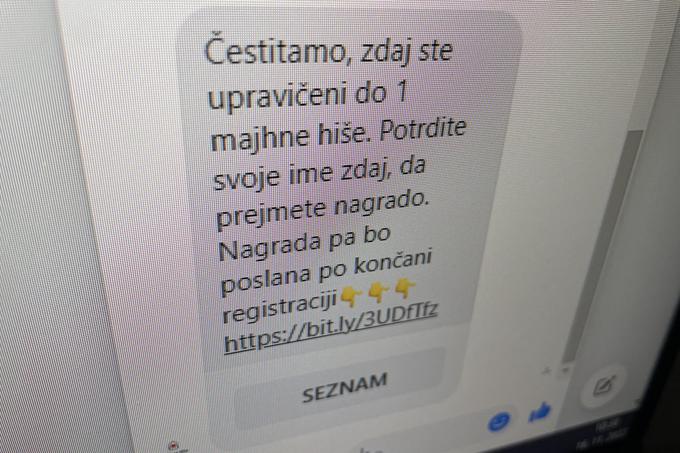 Sporočilo, ki ga prejme čisto vsak uporabnik ali uporabnica, ki je kakorkoli, tudi le prek všečka nagradne igre, navezal stik z goljufi.  | Foto: Matic Tomšič